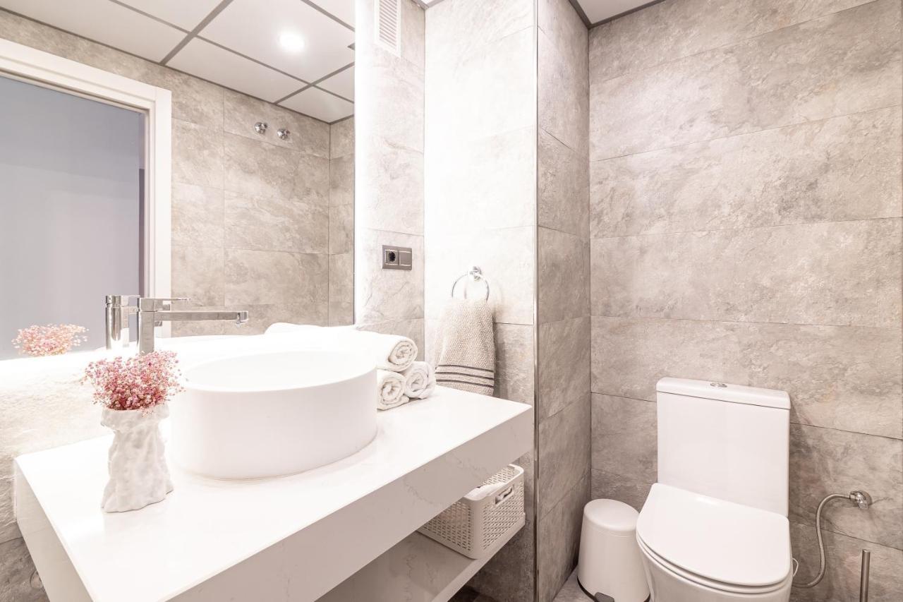 Apartamento Vicky Victoria Málaga Kültér fotó